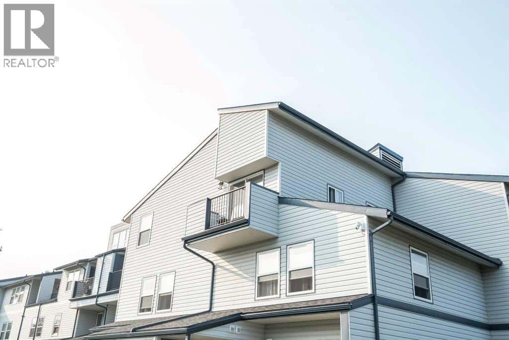 1212, 7201 Poplar Drive — Grande Prairie, Alberta - Photo 3 of 14