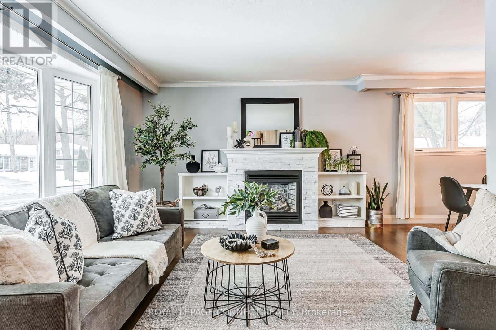 25 ROWATSON ROAD — Toronto (Guildwood) - Photo 2 of 36