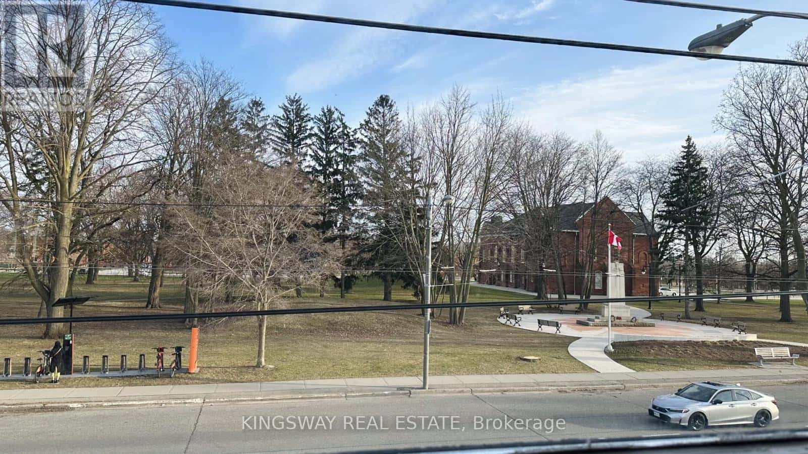 Toronto (New Toronto) — Toronto (New Toronto) - Photo 4 of 5