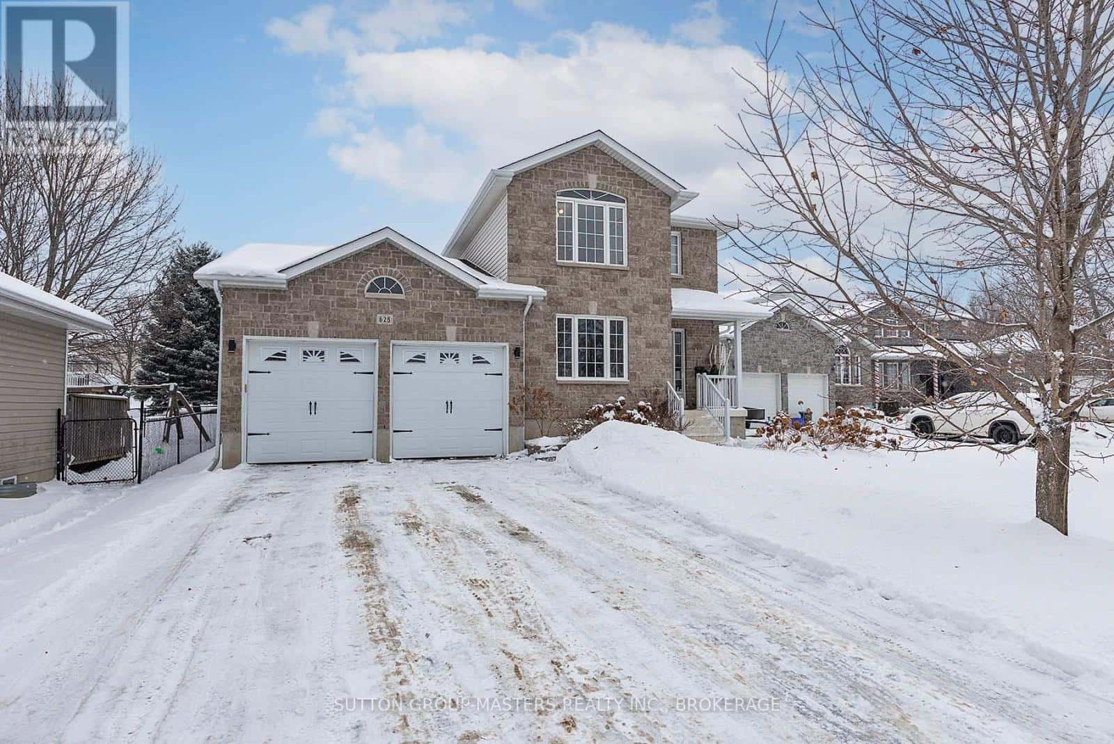 628 MELROSE STREET — Kingston (East Gardiners Rd), Ontario - Photo 2 of 49