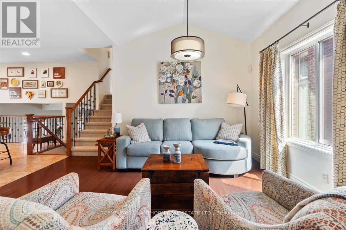 18 MCDOUGALL DRIVE — Belleville (Thurlow Ward), Ontario - Photo 4 of 42