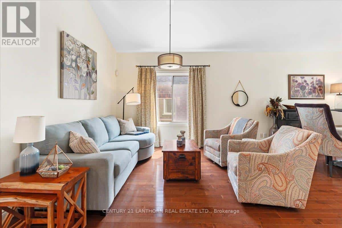 18 MCDOUGALL DRIVE — Belleville (Thurlow Ward), Ontario - Photo 5 of 42