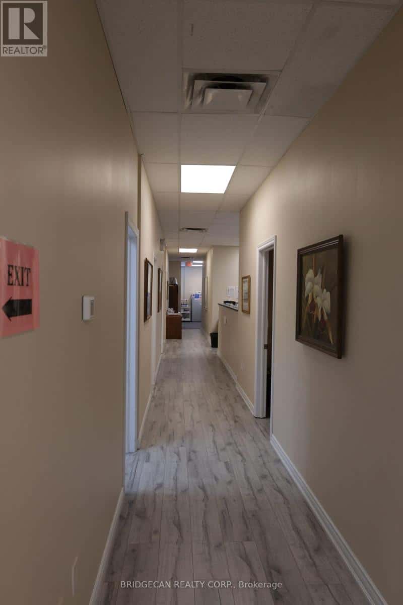 Brantford — Brantford - Photo 4 of 20