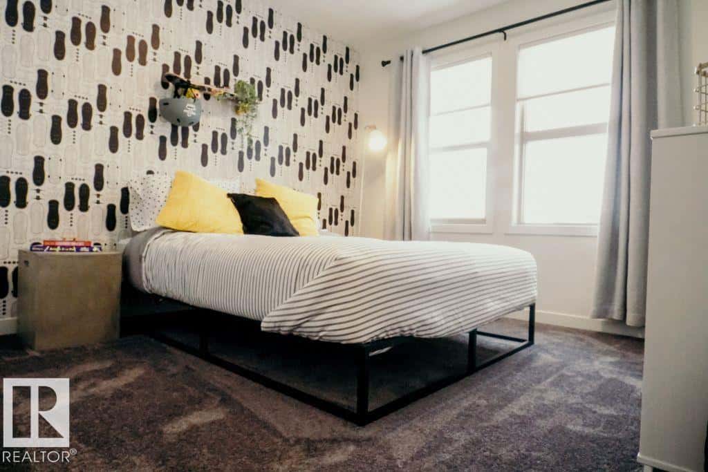 St. Albert — St. Albert - Photo 3 of 15