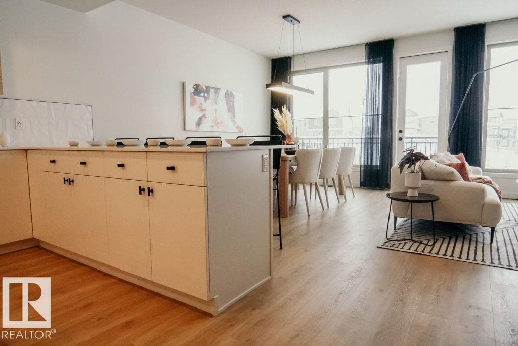 St. Albert — St. Albert - Main photo