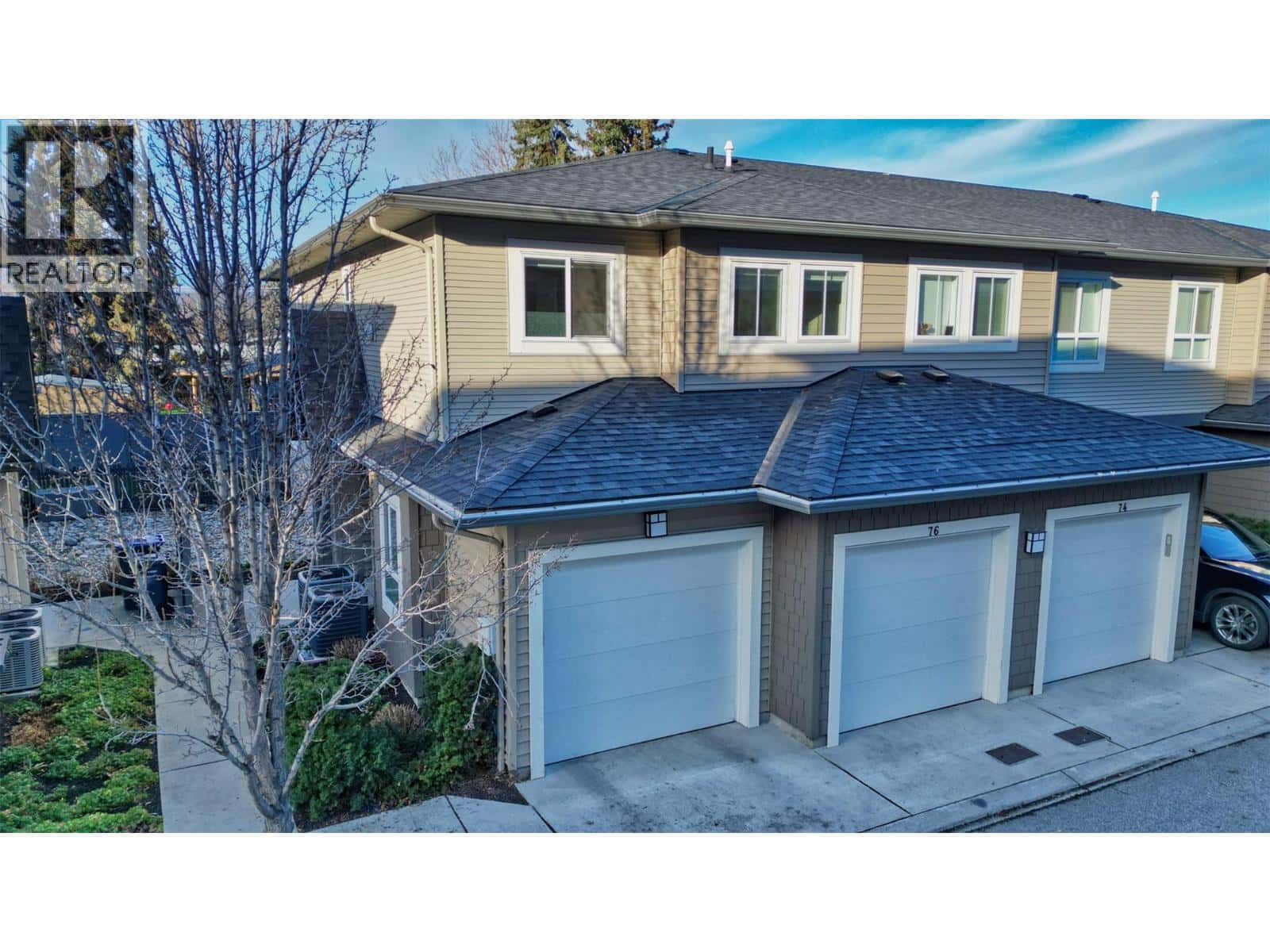 Kelowna — Kelowna - Photo 2 of 26