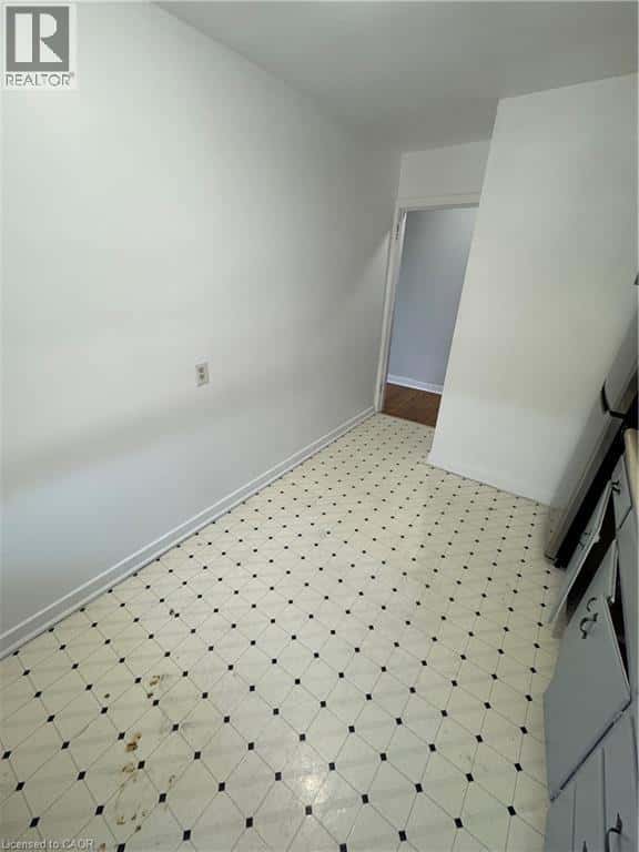 Hamilton — Hamilton - Photo 3 of 20