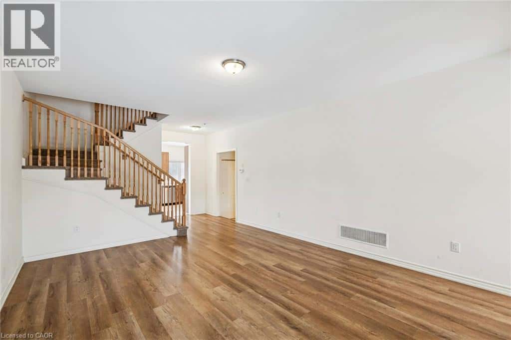 Fort Erie — Fort Erie - Photo 3 of 42