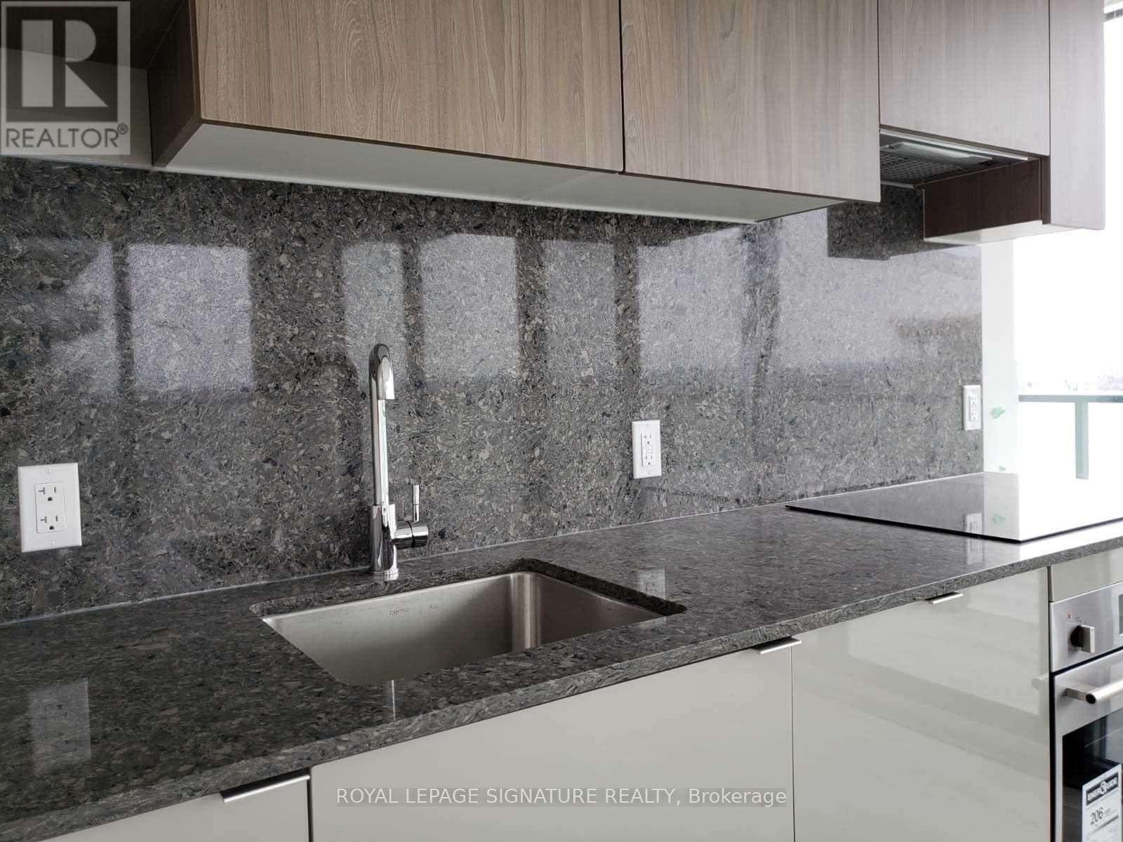 Toronto (Mount Pleasant East) — Toronto (Mount Pleasant East) - Main photo