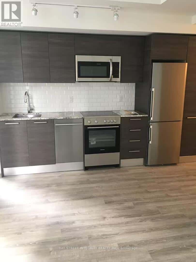 Toronto (Church-Yonge Corridor) — Toronto (Church-Yonge Corridor) - Photo 5 of 5