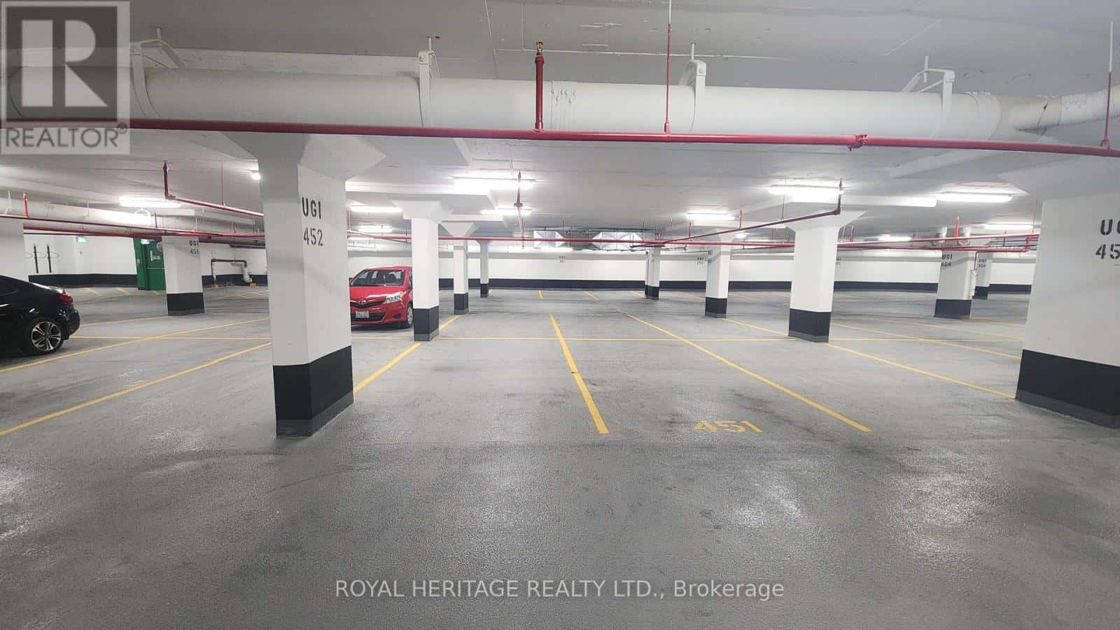 Oshawa (Windfields) — Oshawa (Windfields) - Photo 5 of 25