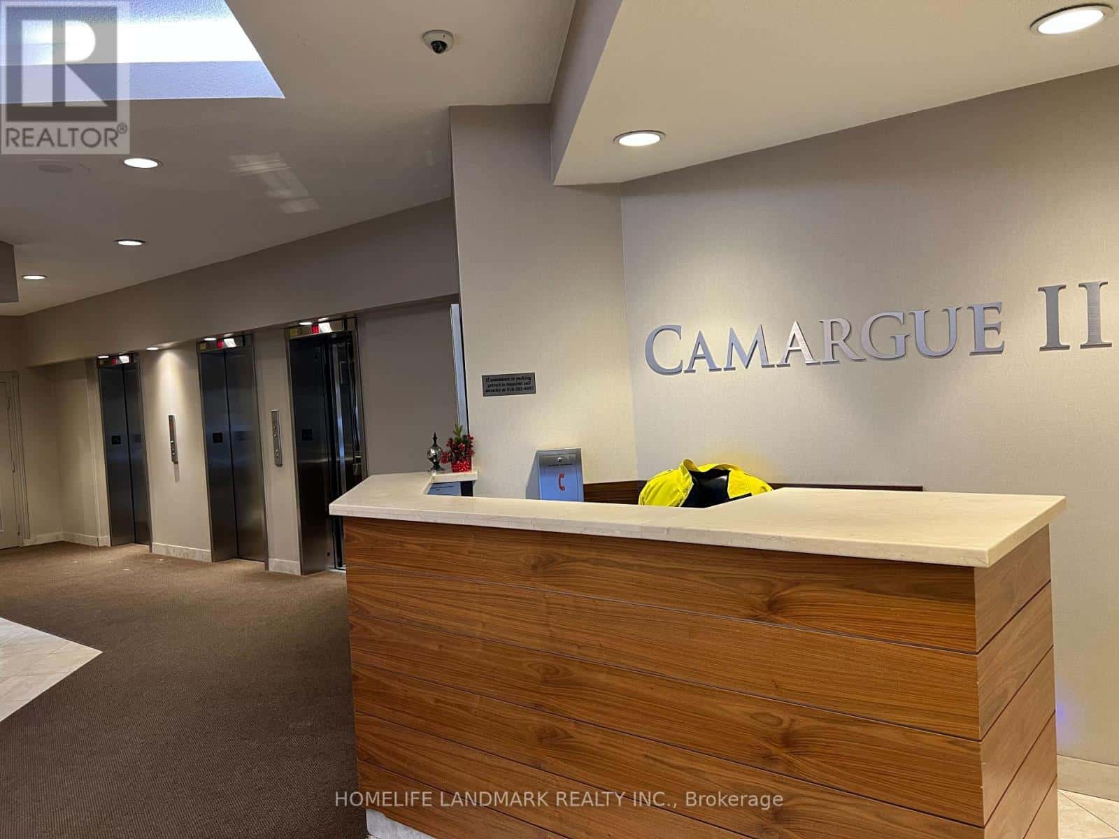 Toronto (Rouge) — Toronto (Rouge) - Photo 2 of 38