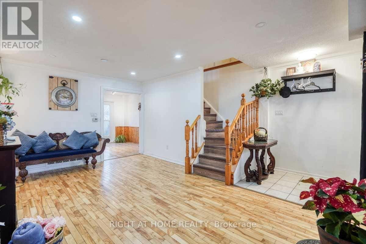 1456 VALLEY DRIVE — Oshawa (Lakeview), Ontario - Photo 4 of 29