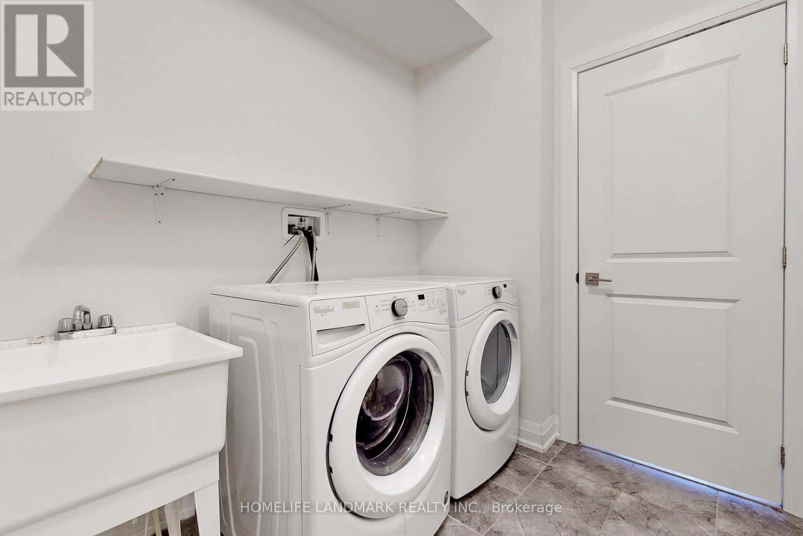 Aurora — Aurora - Photo 4 of 24