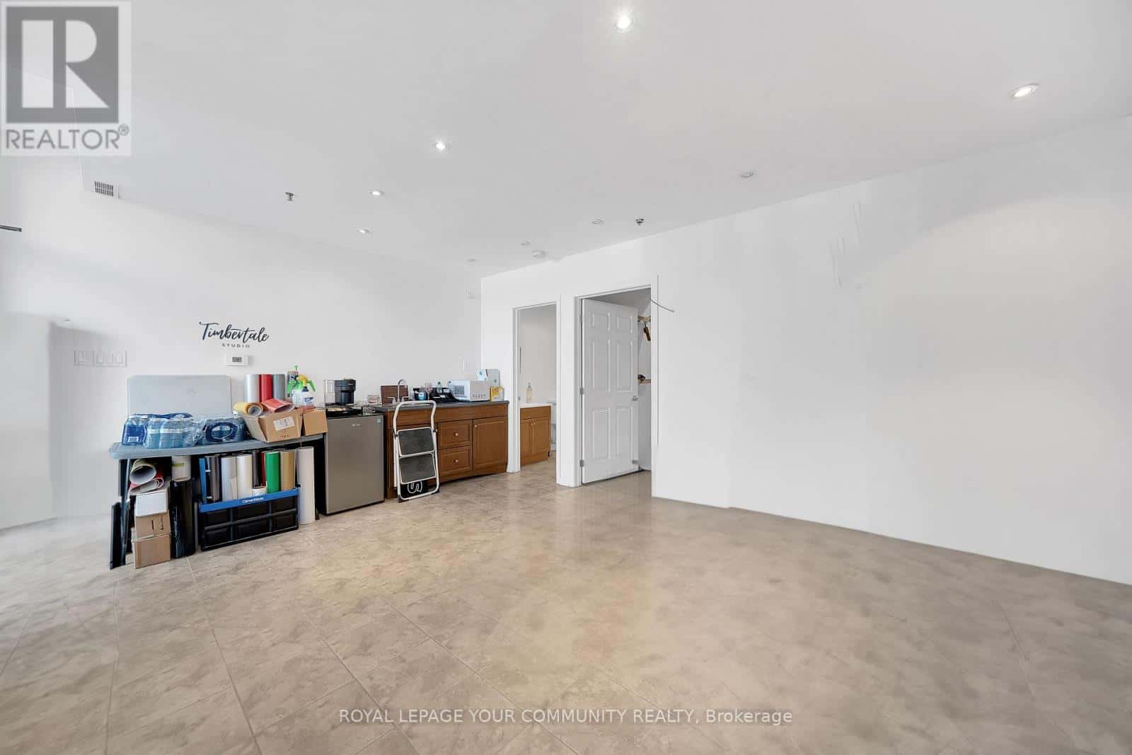 Vaughan (Concord) — Vaughan (Concord) - Photo 4 of 24