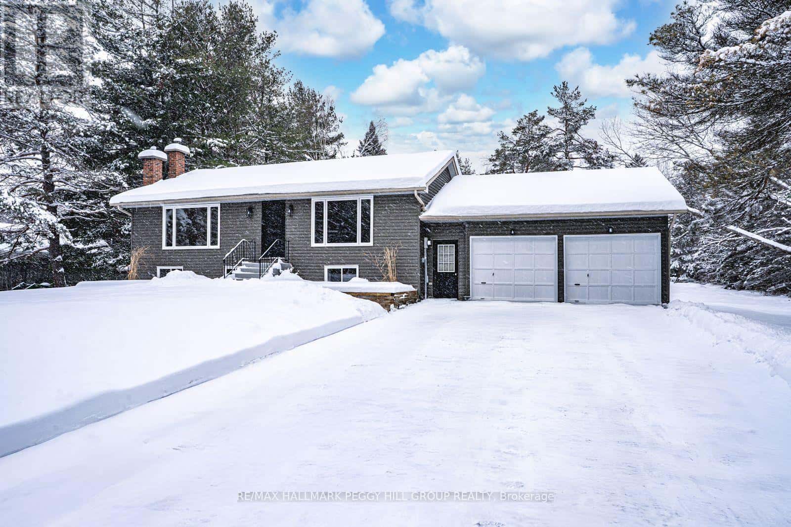 16 HILLVIEW CRESCENT — Springwater, Ontario - Photo 2 of 16