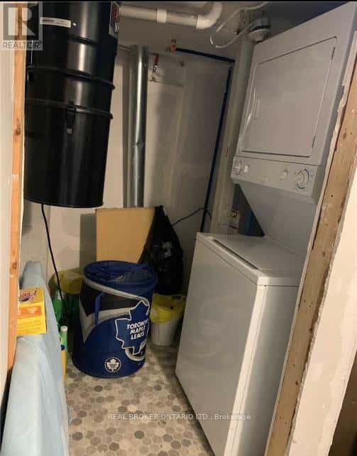 Barrie (Allandale) — Barrie (Allandale) - Photo 2 of 12