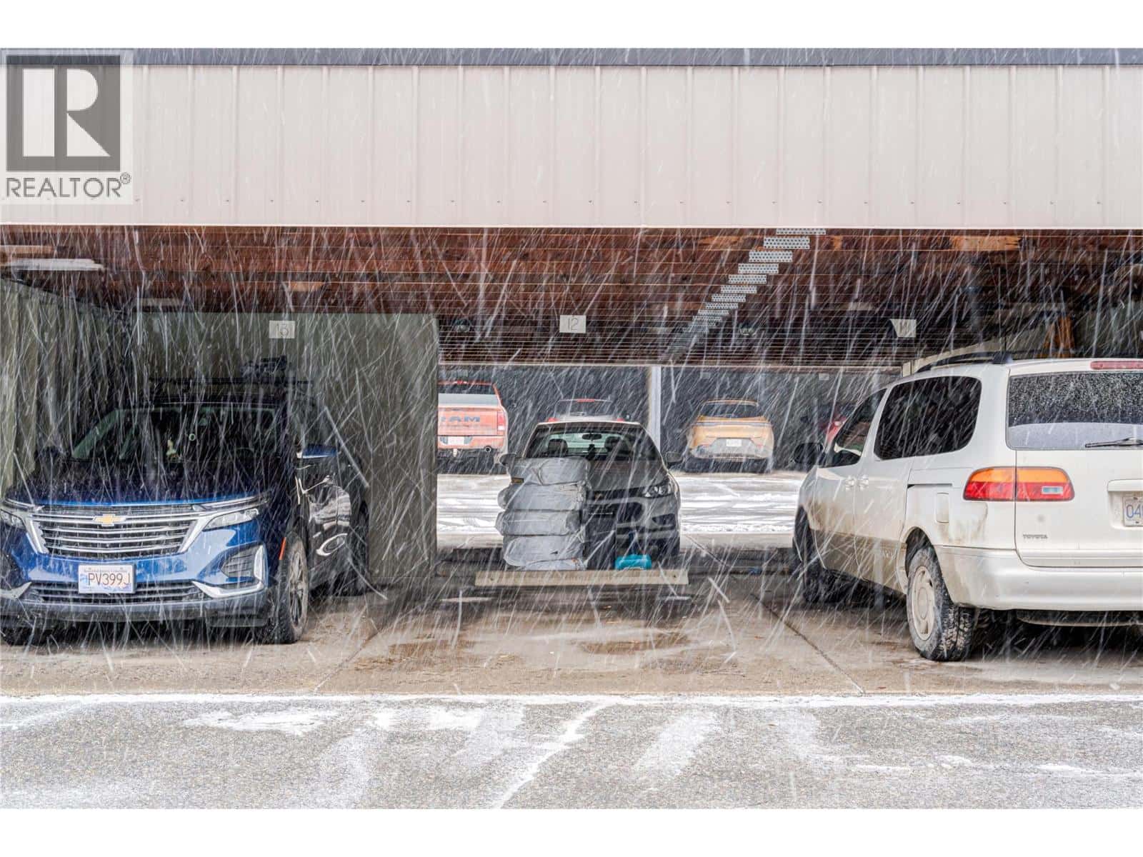 Elkford — Elkford - Photo 4 of 32