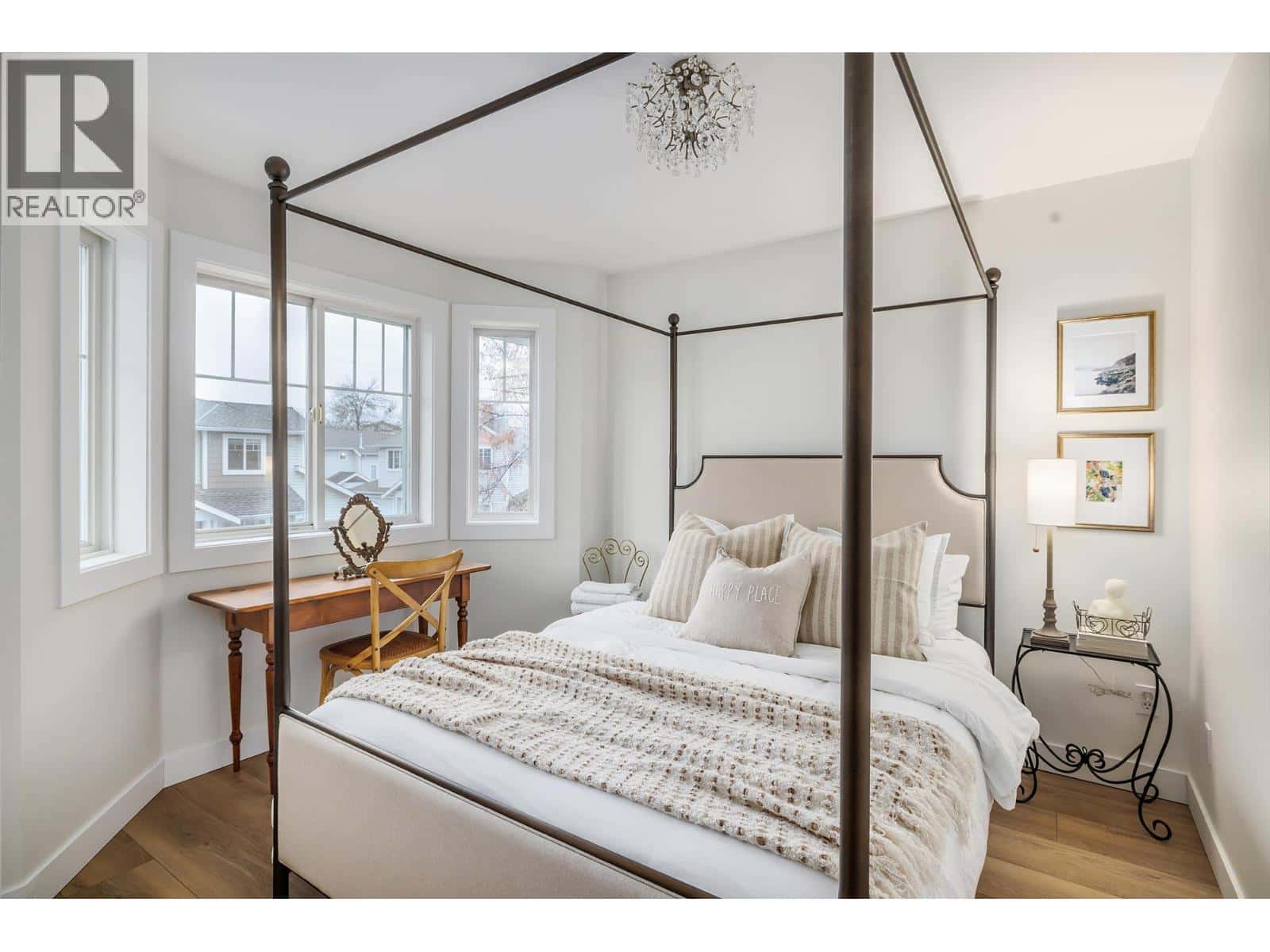 Kelowna — Kelowna - Photo 4 of 37