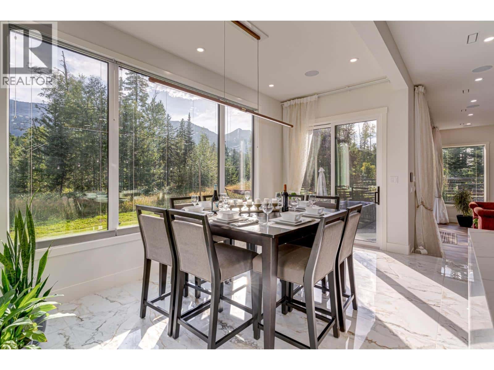 4 SUNSET Lane — Fernie - Photo 2 of 45