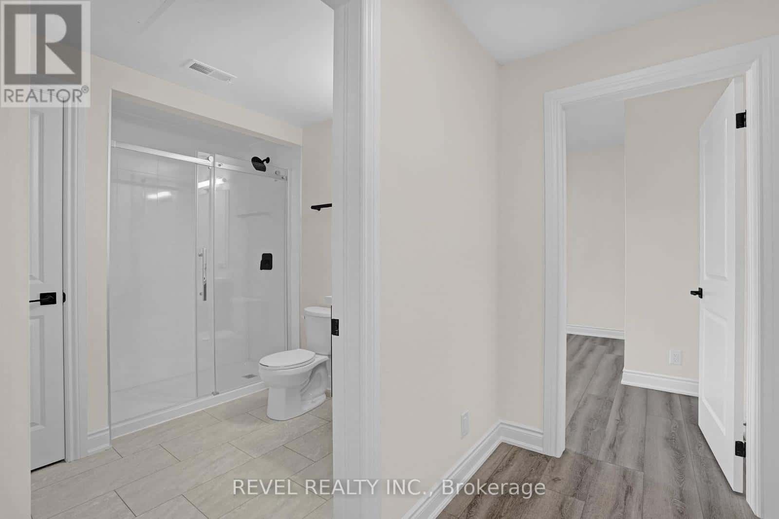 2D - 261 KING STREET E — Hamilton (Stoney Creek) - Photo 5 of 24