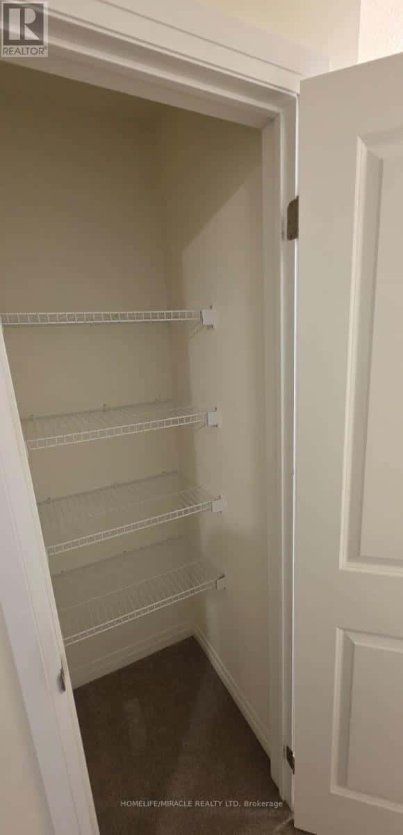 Brantford — Brantford - Photo 5 of 22