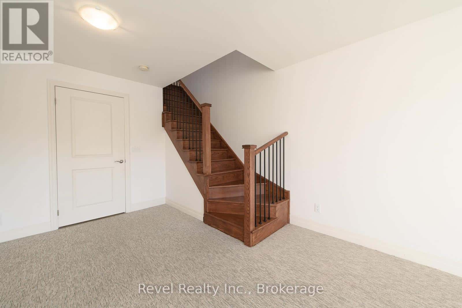 Wasaga Beach — Wasaga Beach - Photo 5 of 21