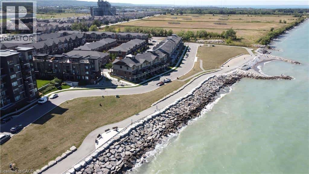 Grimsby — Grimsby - Photo 2 of 19