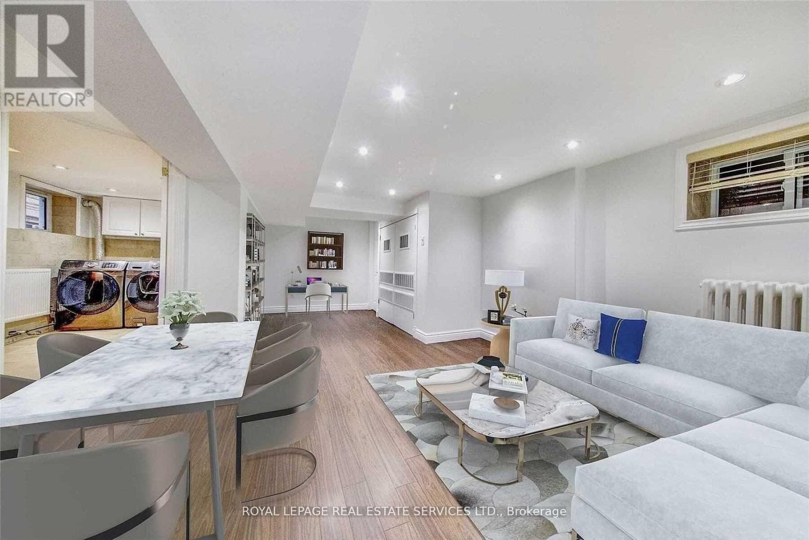 Toronto (East End-Danforth) — Toronto (East End-Danforth) - Main photo