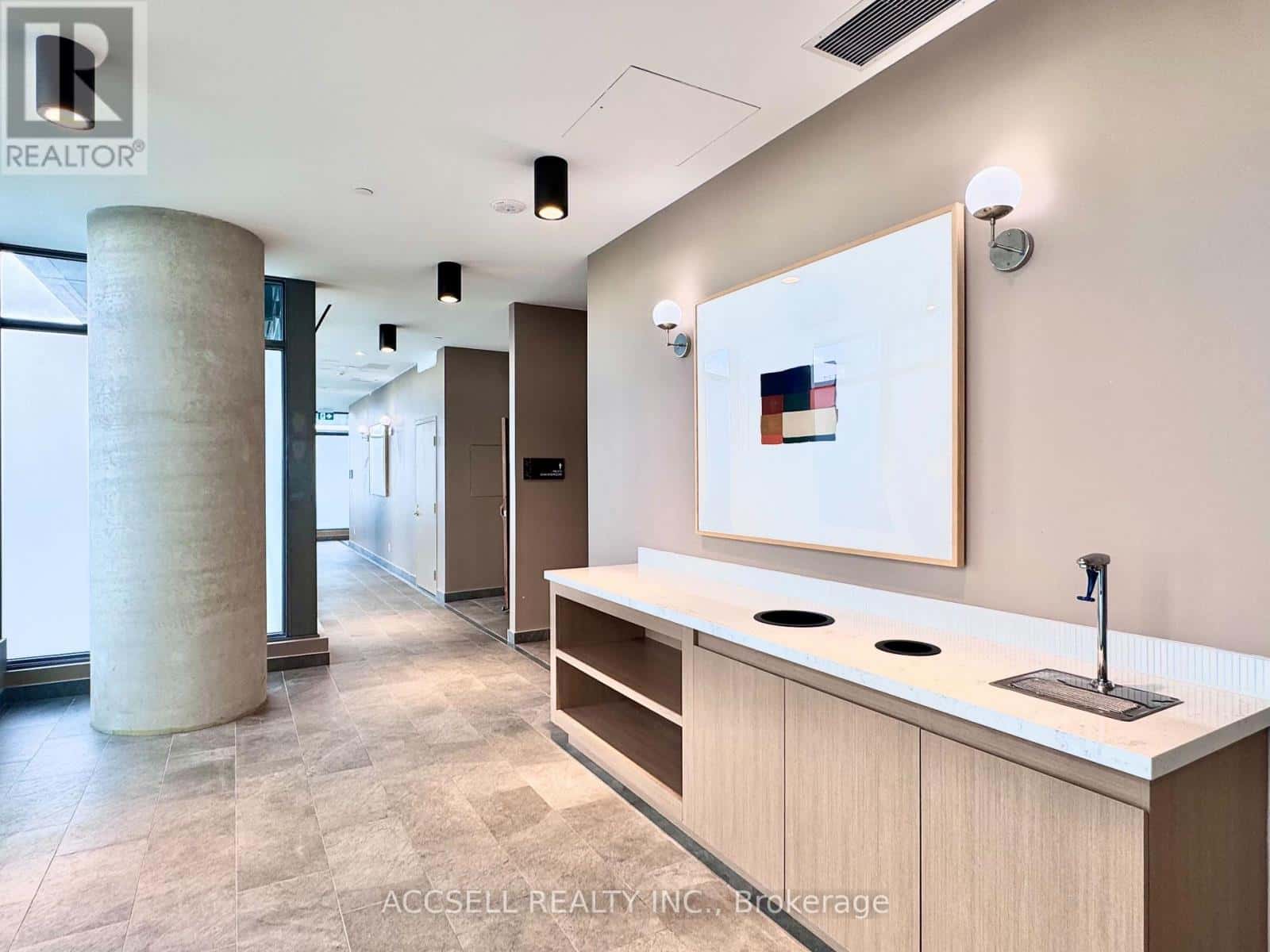 Vaughan (Vaughan Corporate Centre) — Vaughan (Vaughan Corporate Centre) - Photo 4 of 22