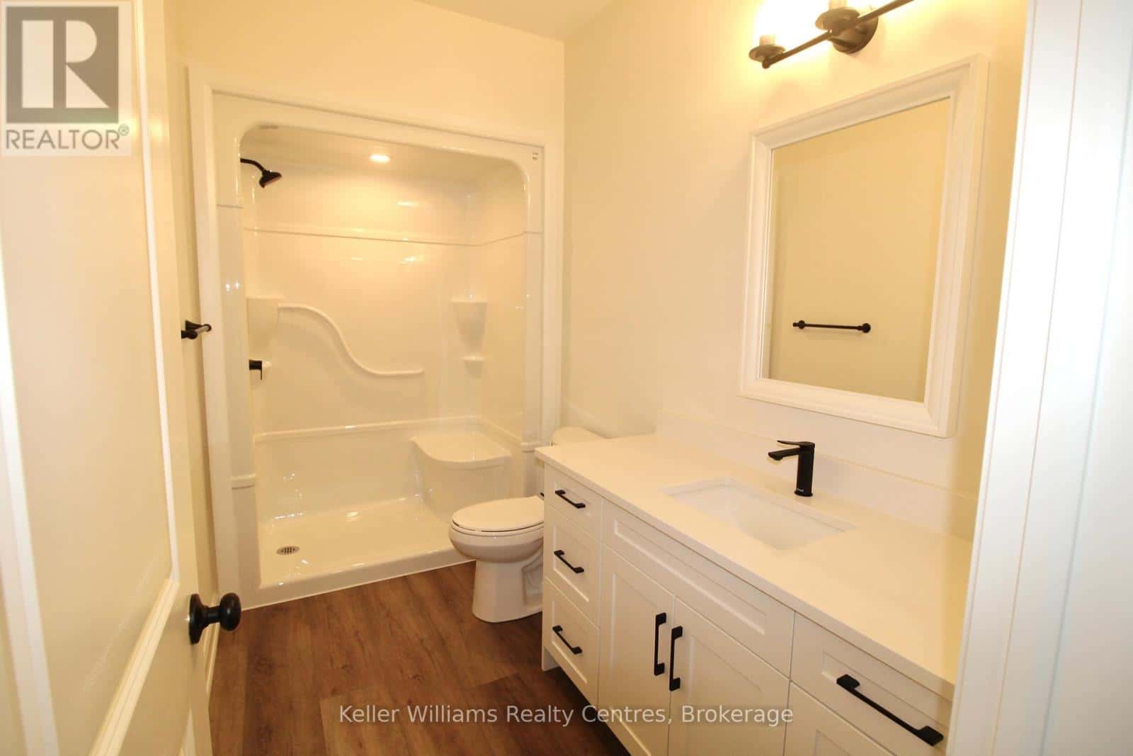 Hanover — Hanover - Photo 4 of 17