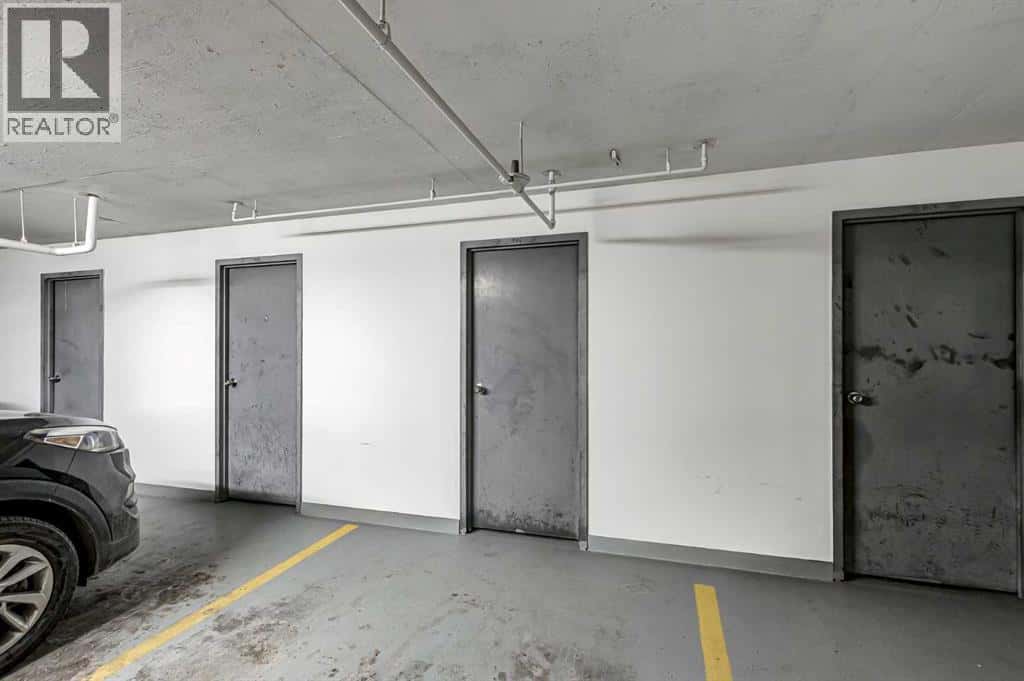 Calgary — Calgary - Photo 3 of 26