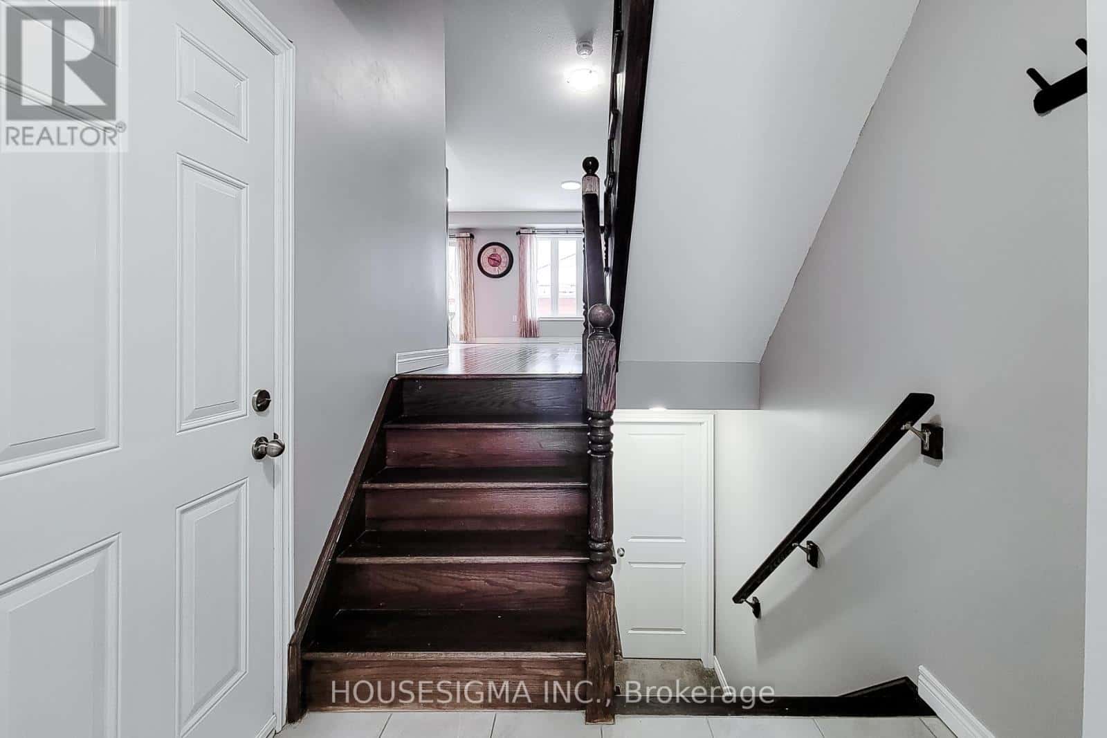 Hamilton (Crerar) — Hamilton (Crerar) - Photo 4 of 44