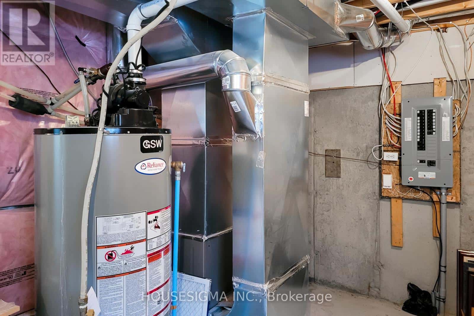 Hamilton (Crerar) — Hamilton (Crerar) - Photo 2 of 45