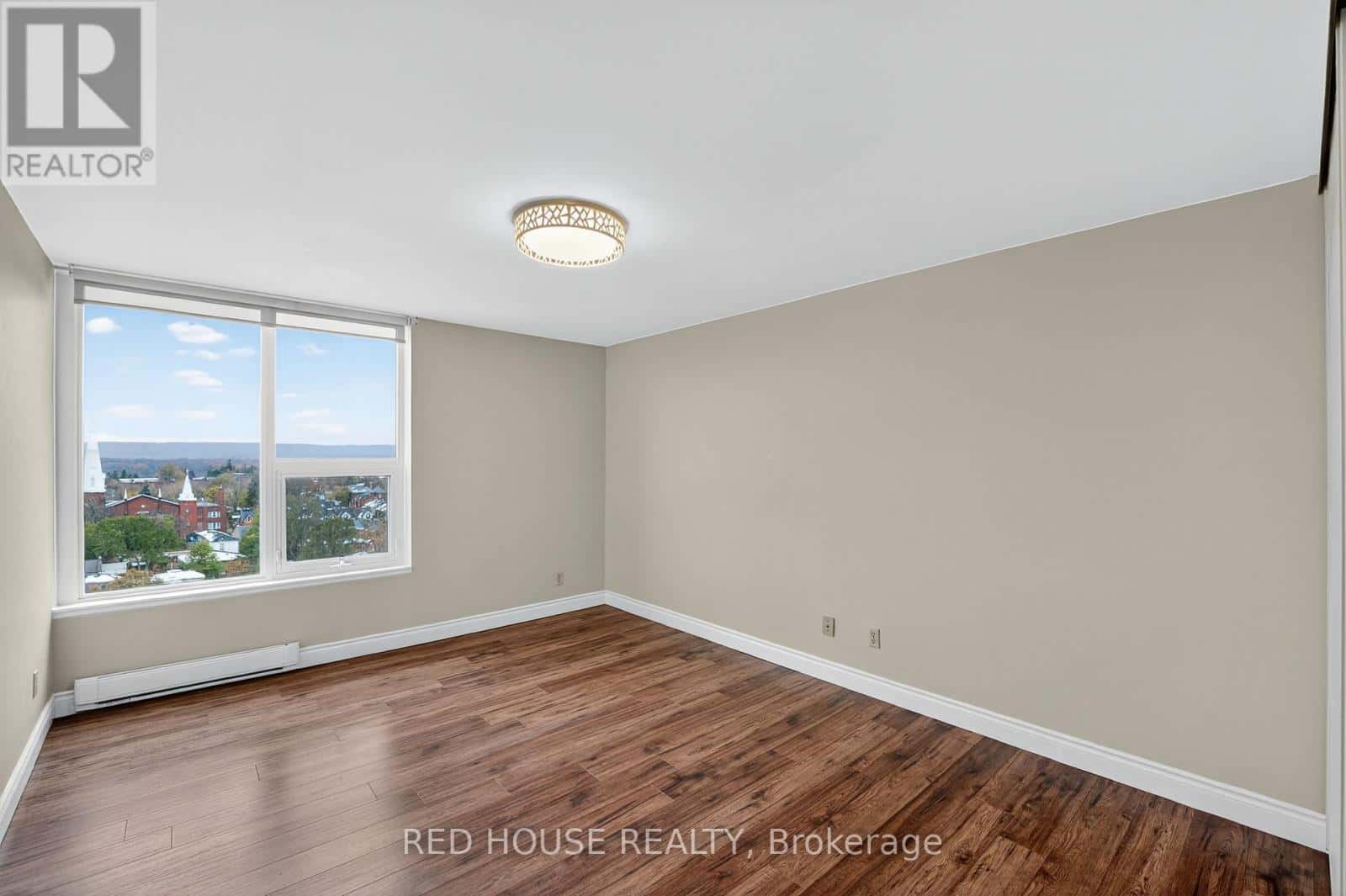 1404 - 75 QUEEN STREET N — Hamilton (Strathcona) - Photo 2 of 29