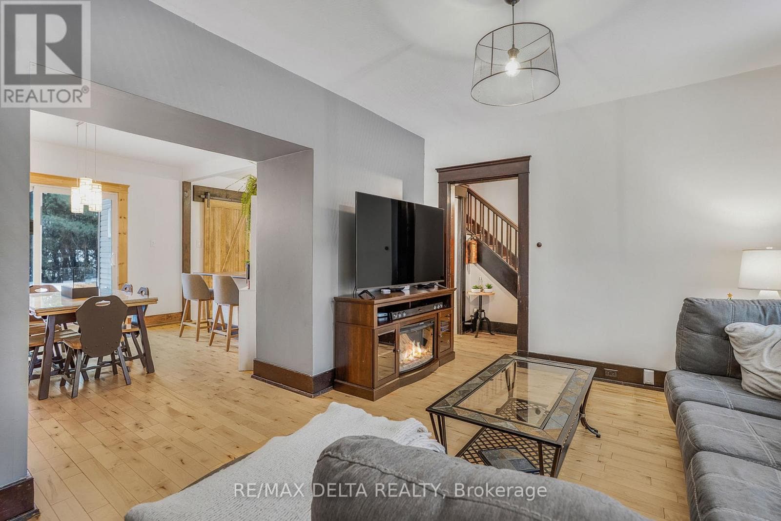 Hawkesbury — Hawkesbury - Main photo