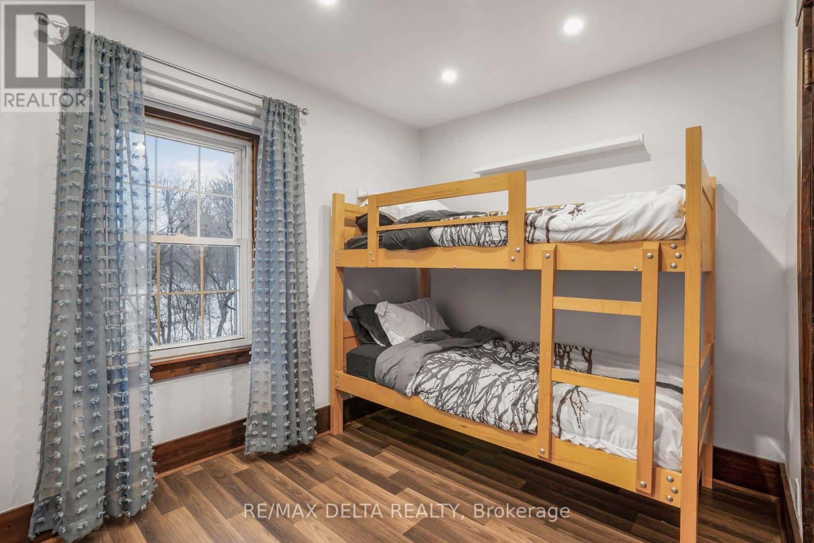 Hawkesbury — Hawkesbury - Photo 5 of 29