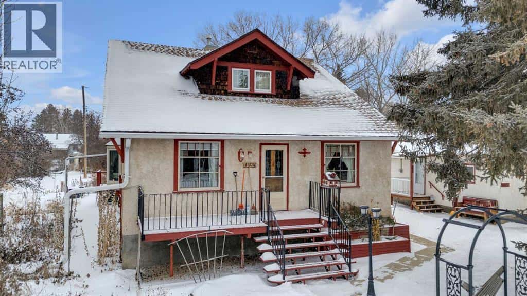 Clive — Clive - Photo 5 of 41