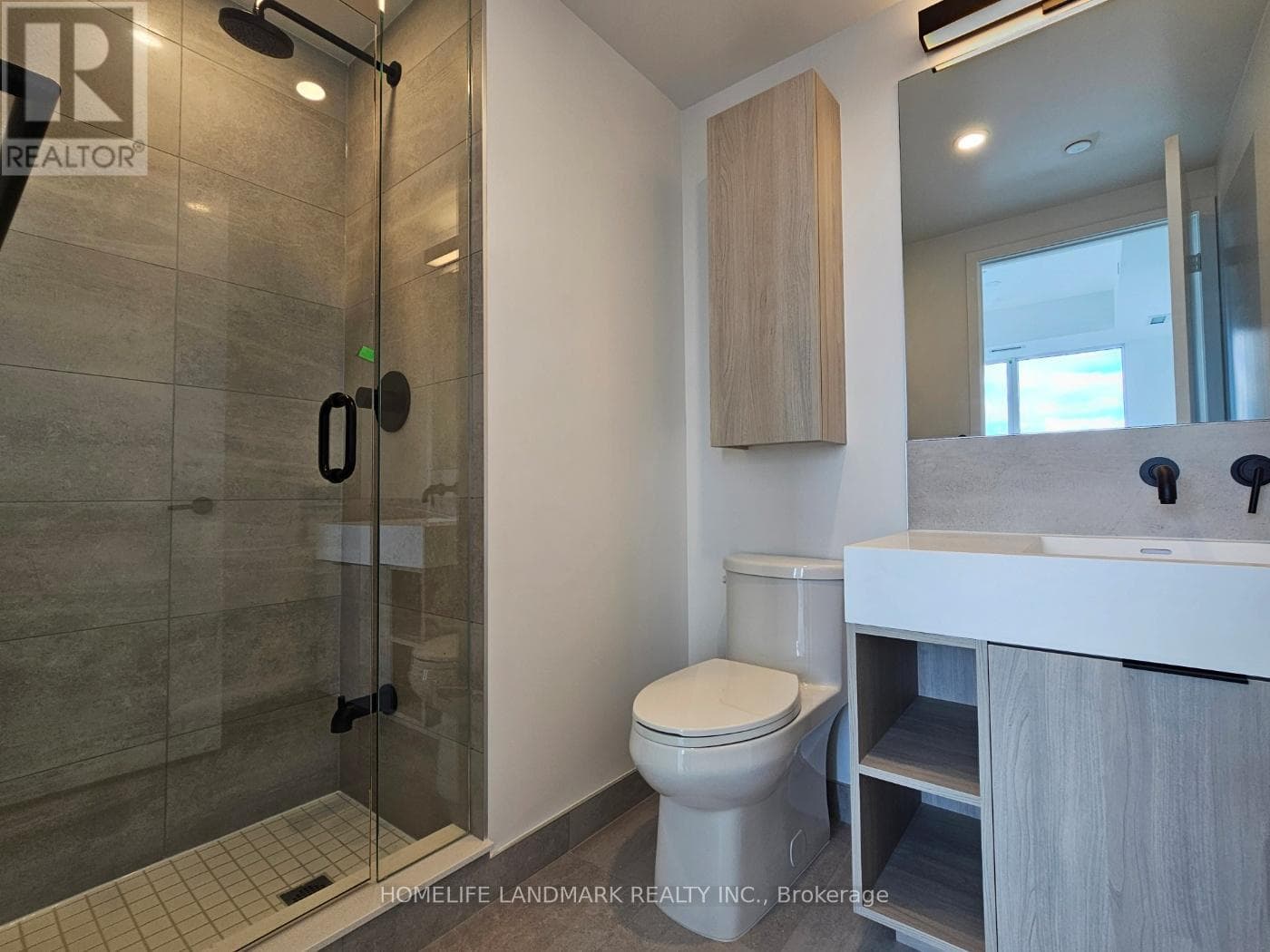 Toronto (Waterfront Communities) — Toronto (Waterfront Communities) - Main photo