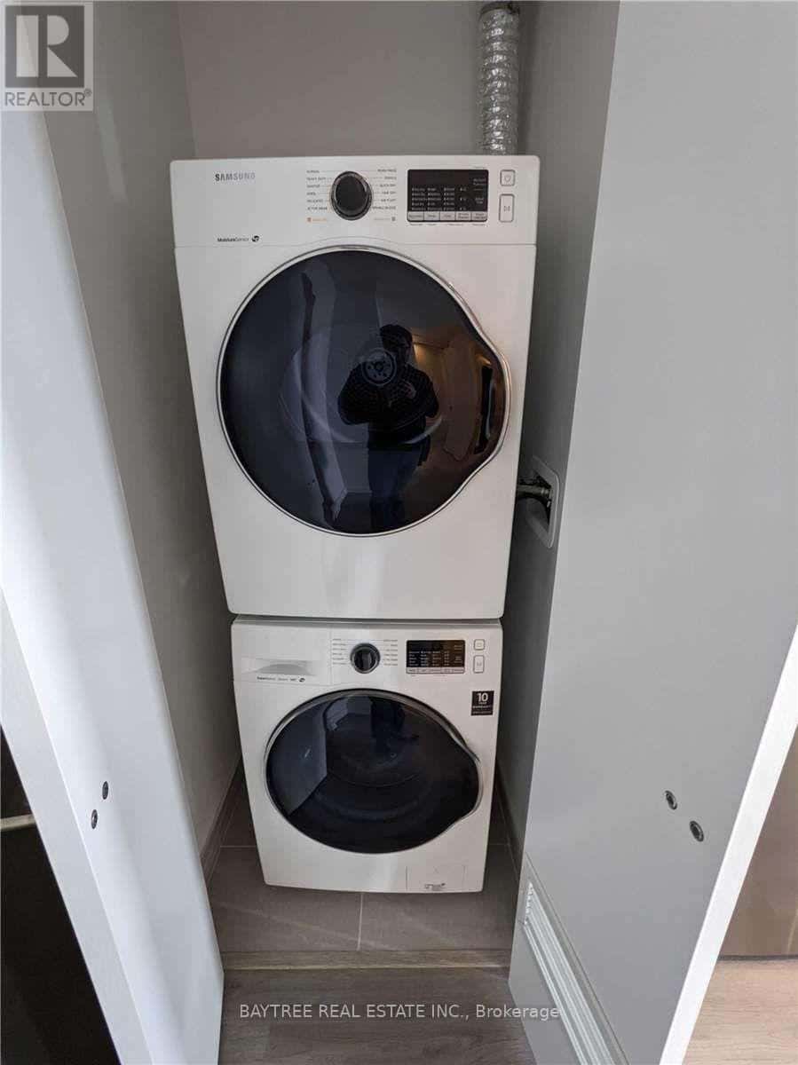 Toronto (Moss Park) — Toronto (Moss Park) - Photo 4 of 11