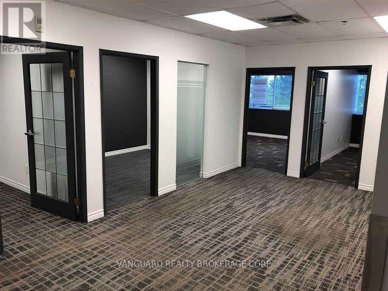 22 - 8611 WESTON ROAD — Vaughan (East Woodbridge) - Photo 4 of 11