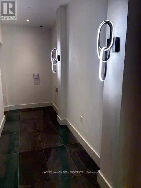 King (King City) — King (King City) - Photo 4 of 18