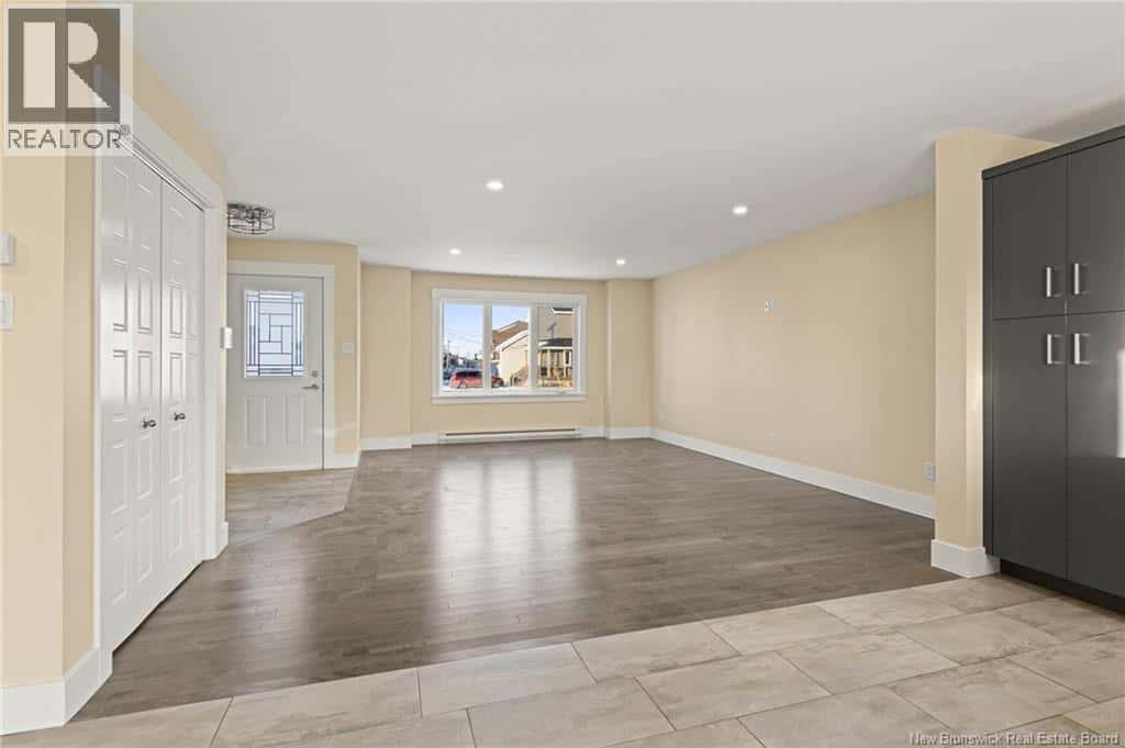 25 Bristol — Riverview - Photo 4 of 30