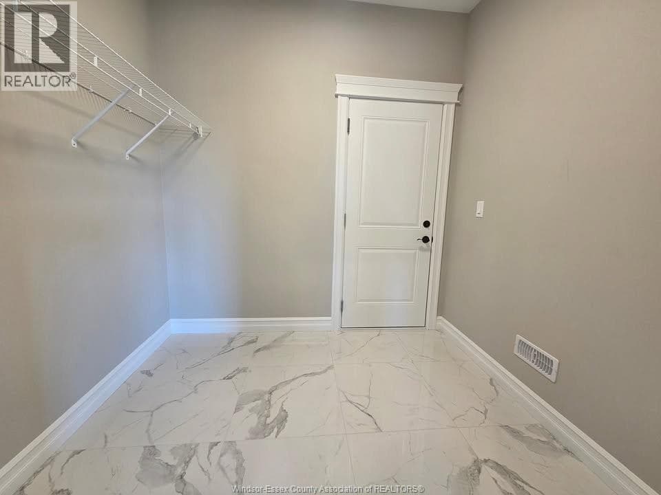 Comber — Comber - Main photo