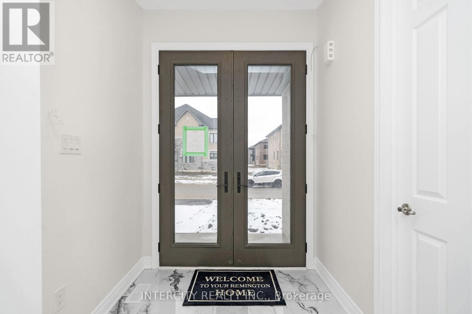 60 CLAREMONT DRIVE — Brampton (Sandringham-Wellington North) - Main photo