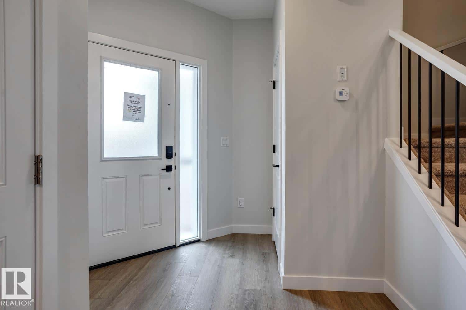 34 FICUS WY — Fort Saskatchewan, Alberta - Photo 2 of 19