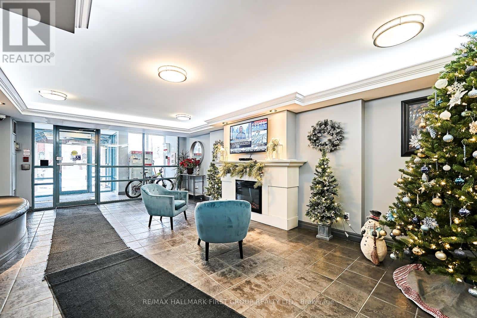 801 - 1625 PICKERING PARKWAY — Pickering (Village East) - Photo 3 of 30