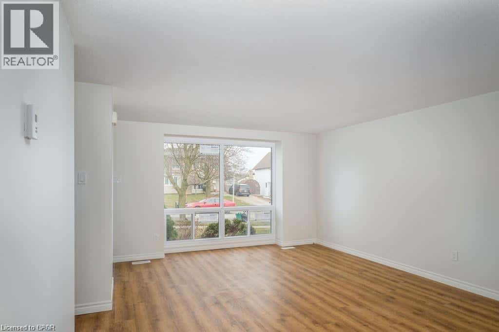 Stratford — Stratford - Photo 4 of 23