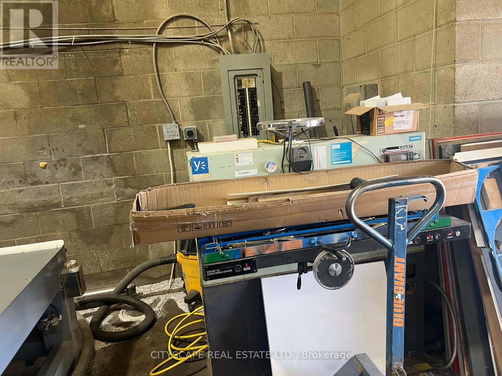 Mississauga (Northeast) — Mississauga (Northeast) - Photo 2 of 5