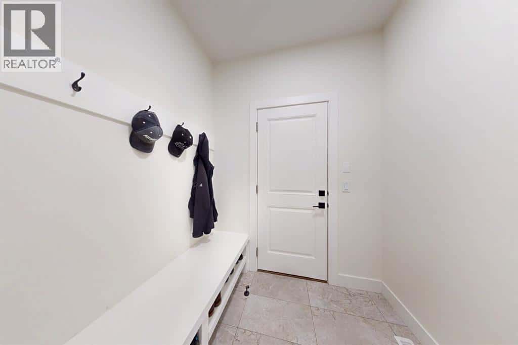 Carstairs — Carstairs - Photo 3 of 39